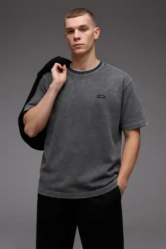 RETRO T SHIRT